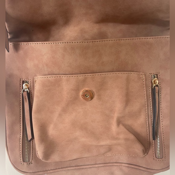 Gorgeous pockets galore crossbody bag - Picture 3 of 4